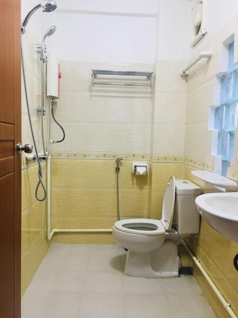 C & Y Hotel Γιανγκόν Εξωτερικό φωτογραφία